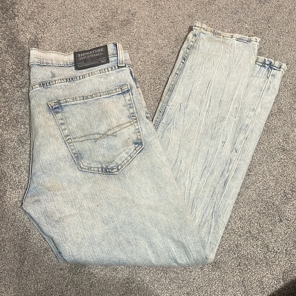 Levi’s Jeans - Picture 3 of 5
